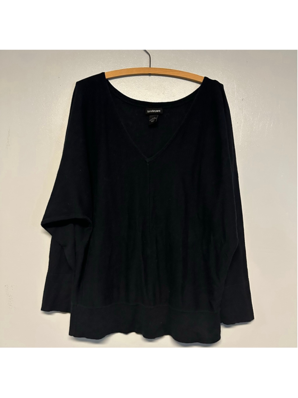 Lane Bryant Black V-Neck Long Sleeve Sweater Women’s Plus Size 14 relaxed fit